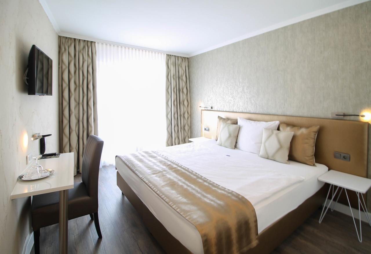 Hotel Prinz Anton Дюссельдорф Экстерьер фото