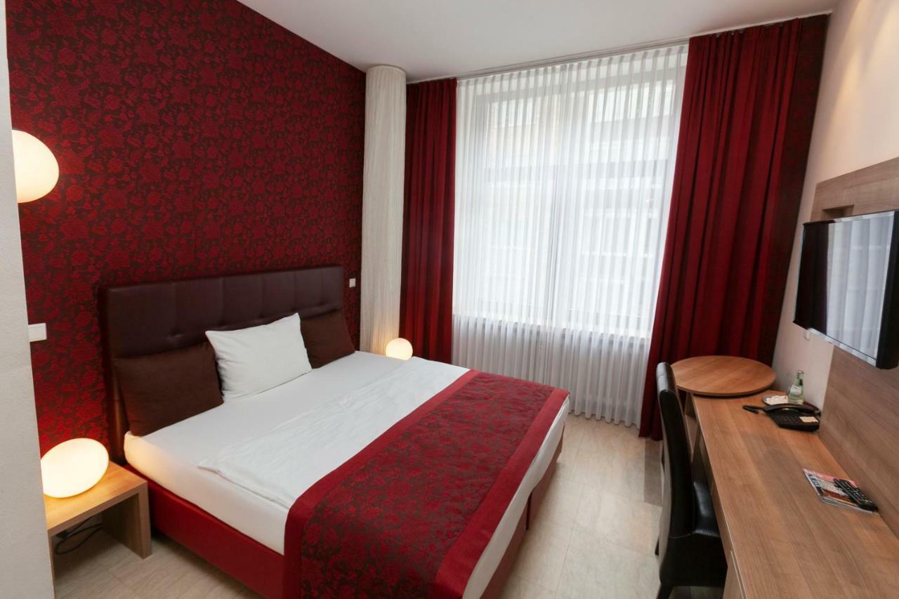 Hotel Prinz Anton Дюссельдорф Экстерьер фото